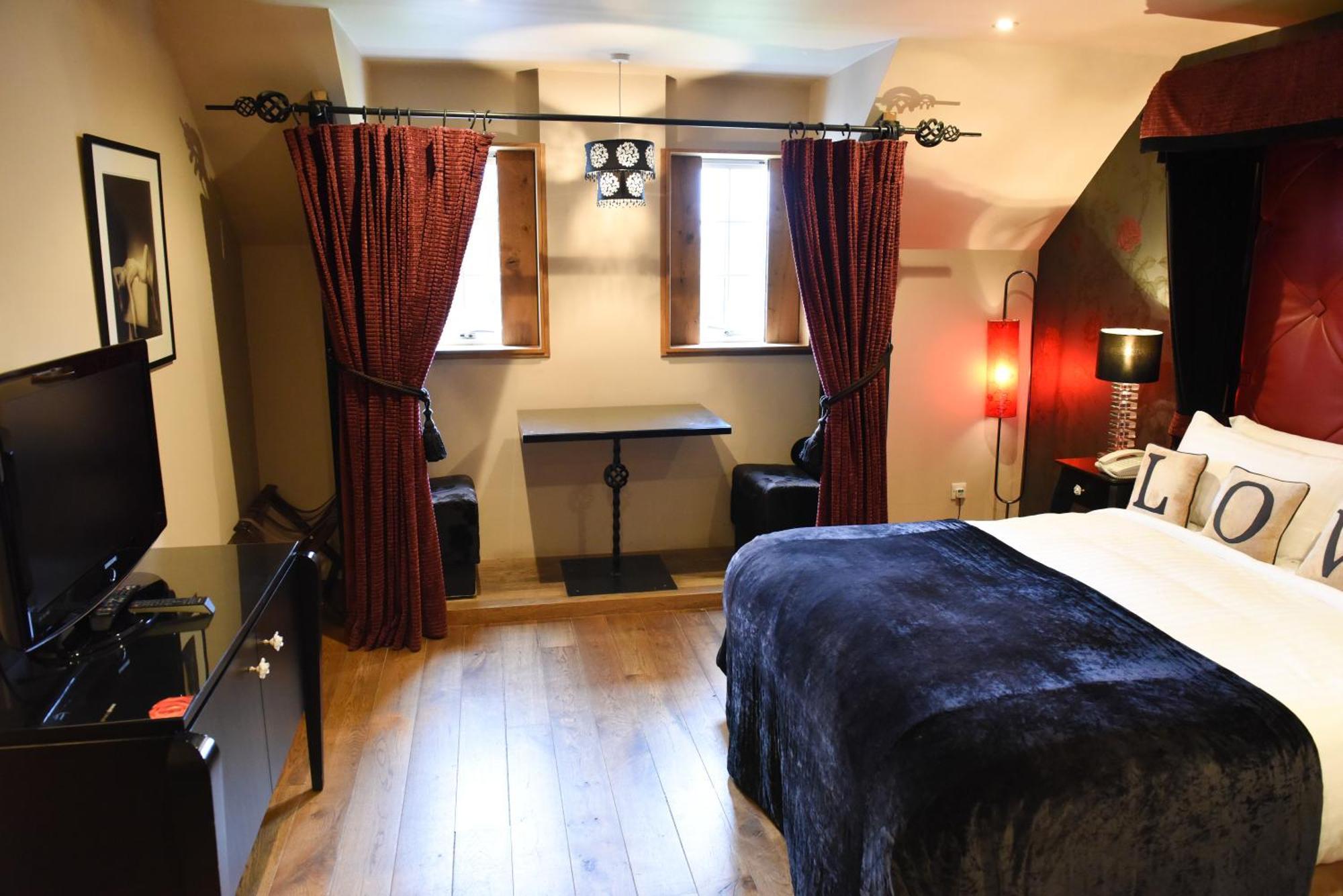 Glenskirlie Castle Hotel Banknock Zewnętrze zdjęcie