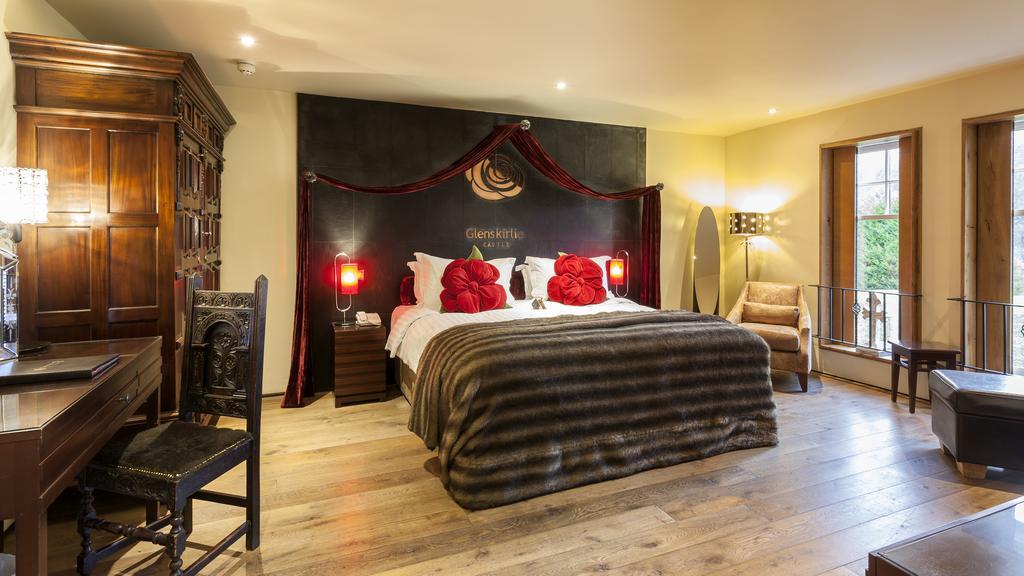 Glenskirlie Castle Hotel Banknock Zewnętrze zdjęcie